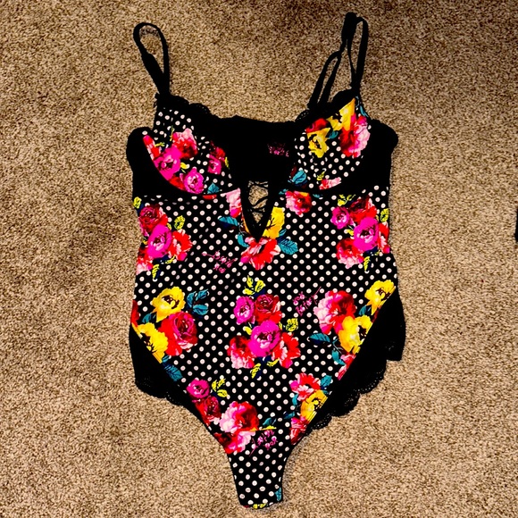 NWOT Discontinued Torrid & Betsey Johnson bodysuit - Picture 8 of 13